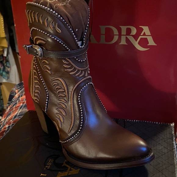 Gorgeus ♥️ CUADRA cowgirl boots embroided and 100% fine leather! Size 8.5 - Picture 10 of 10